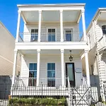 Fabulous Cottages With City Views